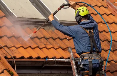 Démoussage et hydrofuge de toiture à Louversey