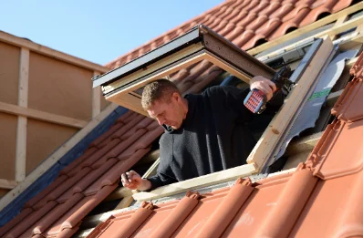 Pose de fenêtres de toit Velux à Louversey